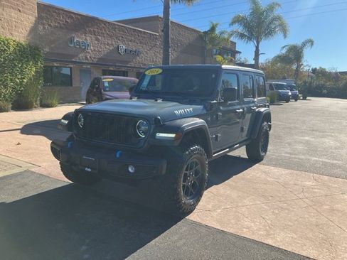 Used 2024 Jeep Wrangler Unlimited image 5