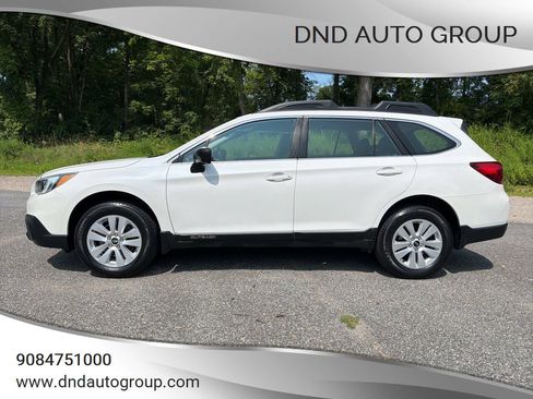 Used 2017 Subaru Outback 2.5i AWD/4WD image 1