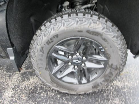 New 2026 Chevrolet Silverado 1500 Custom Trail Boss AWD/4WD image 9