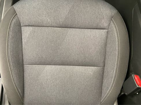 Used 2024 Chevrolet Trax RS w/ Sunroof Package image 35