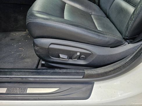 Used 2016 BMW 528i Sedan w/ Premium Package RWD image 12