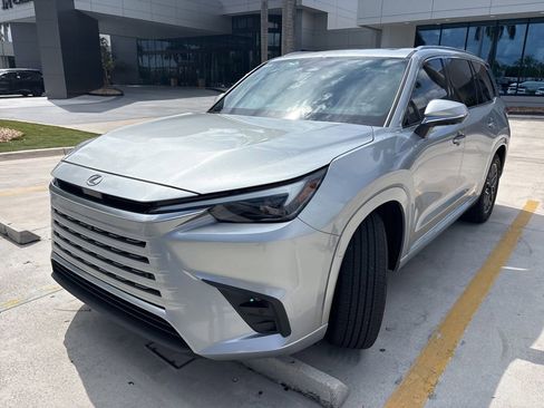 Used 2024 Lexus TX 350 FWD w/ Captains Chair Package image 5