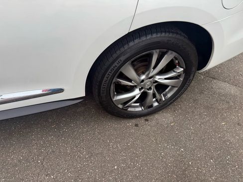 Used 2013 INFINITI JX35 AWD w/ Premium Pkg image 11