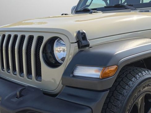 Used 2022 Jeep Wrangler Unlimited Sport AWD/4WD image 13