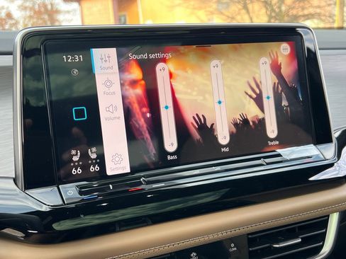 New 2026 Volkswagen Atlas Cross Sport SE image 22