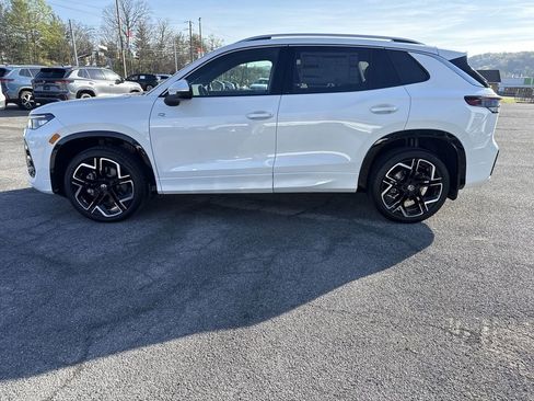 New 2026 Volkswagen Tiguan SEL R-Line AWD/4WD image 3