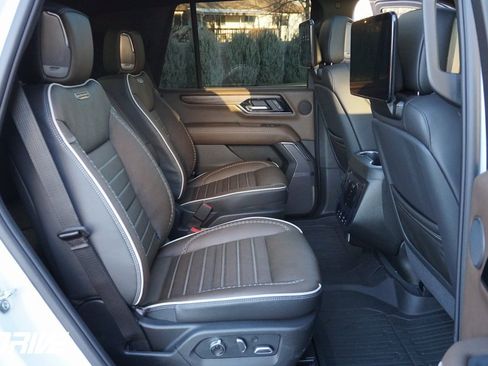 Used 2026 GMC Yukon Denali Ultimate image 46