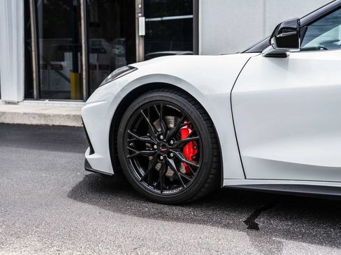 Used 2023 Chevrolet Corvette Stingray Premium Conv w/ Z51 Performance Package RWD image 6