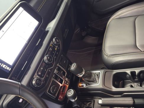 Used 2025 Jeep Wrangler Unlimited Rubicon 392 image 21