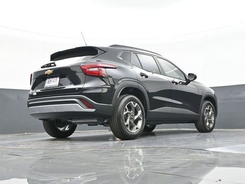 New 2026 Chevrolet Trax LT w/ Driver Confidence Package FWD image 46
