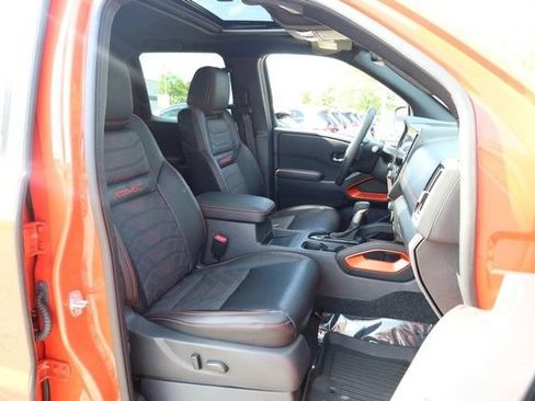 Certified 2025 Nissan Frontier PRO-4X w/ Pro Premium Package AWD/4WD image 27