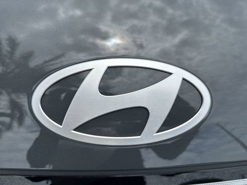 Used 2025 Hyundai Kona SEL FWD image 10