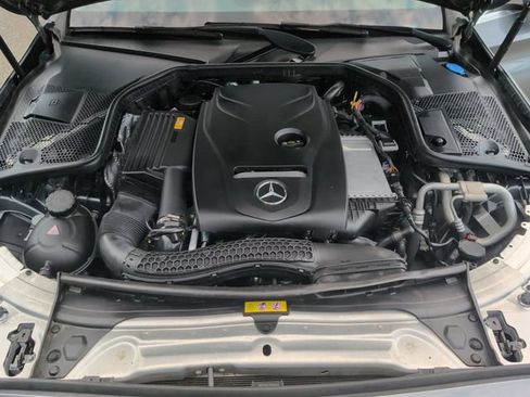 Used 2017 Mercedes-Benz C 300 4MATIC Sedan image 24