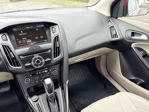 Used 2015 Ford Focus Electric Hatchback image 13