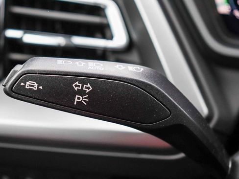 Used 2023 Audi Q4 e-tron Prestige image 29