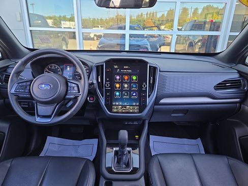 Used 2025 Subaru Forester Limited AWD/4WD image 18