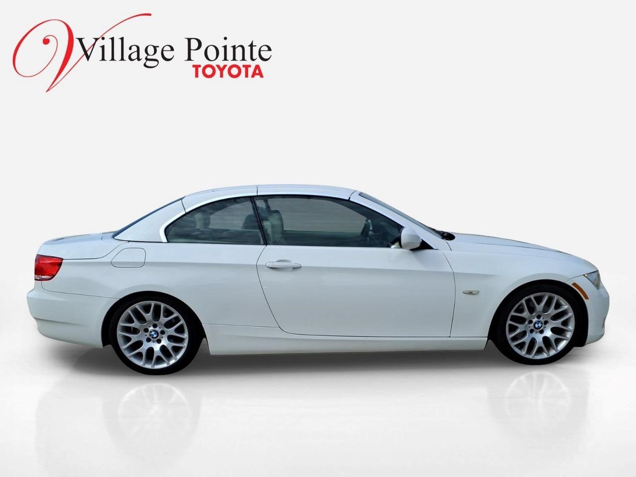 Used 2010 BMW 328i Convertible RWD image 4