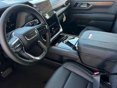 New 2026 GMC Yukon XL Denali AWD/4WD image 7