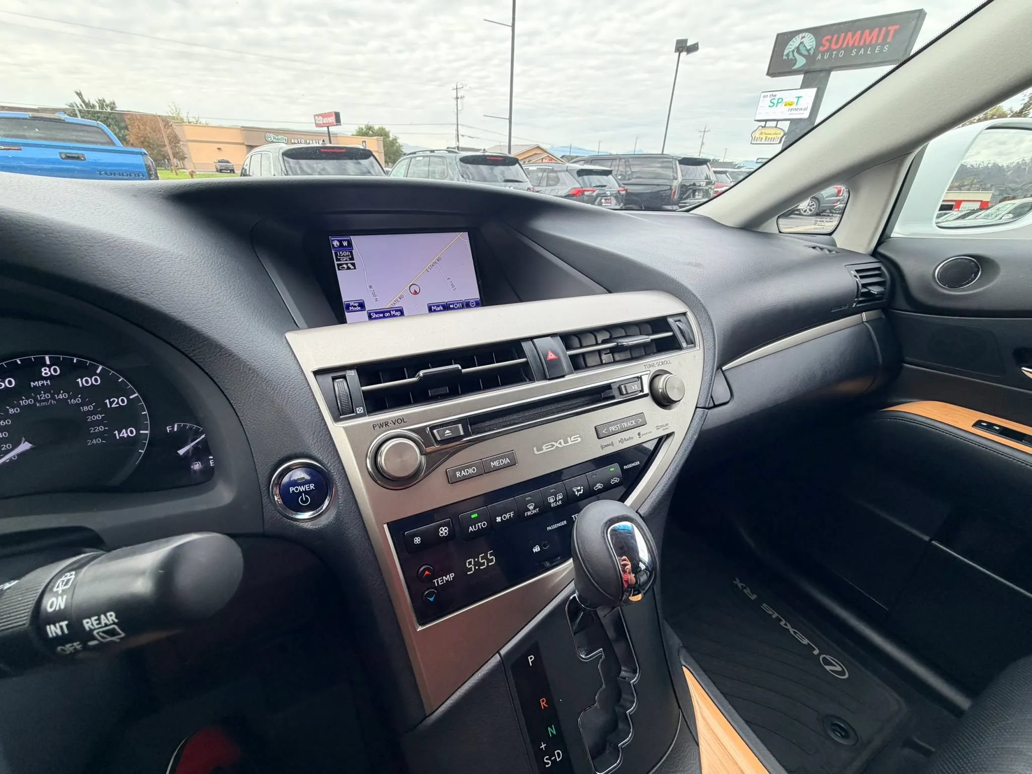 Used 2015 Lexus RX 450h AWD image 17