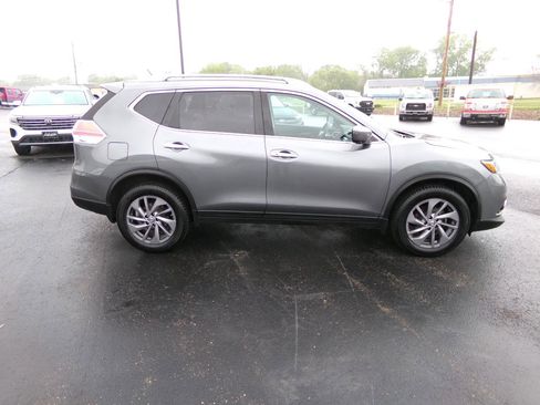 Used 2016 Nissan Rogue SL w/ SL Premium Package AWD/4WD image 2