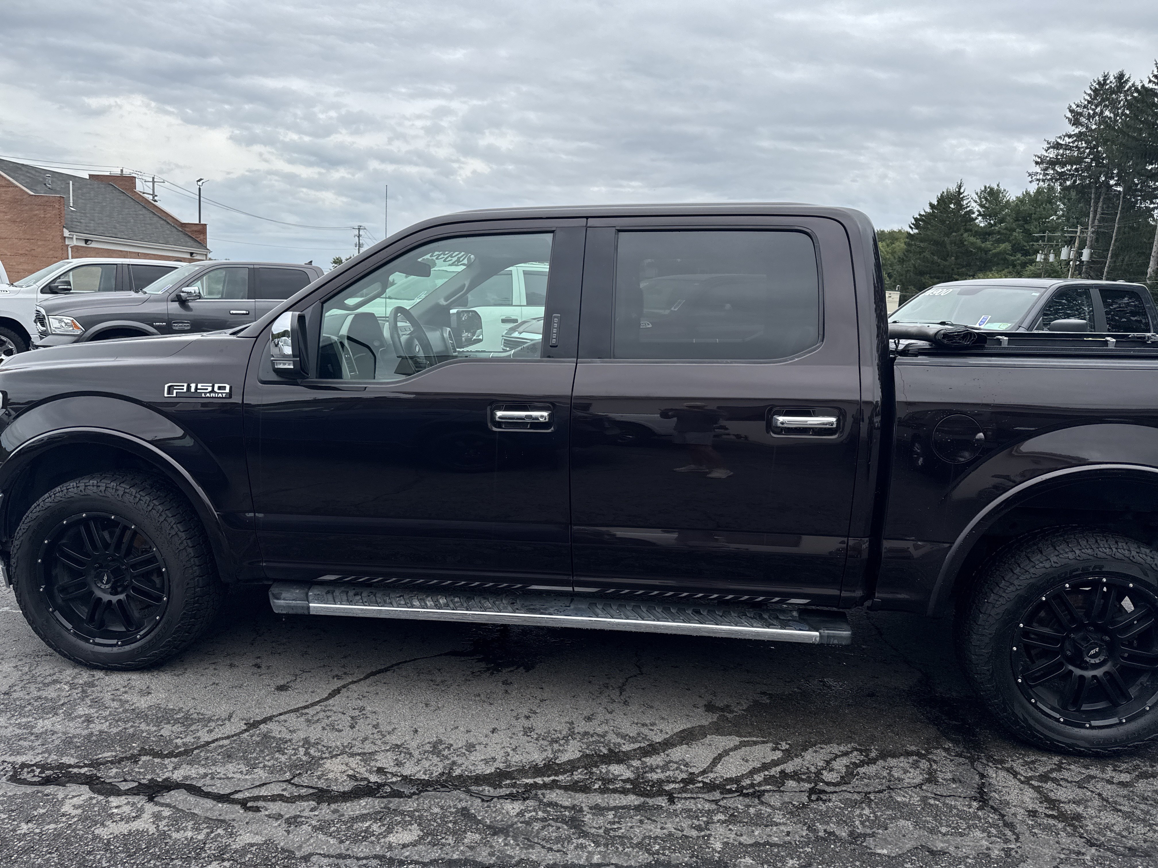 Used 2020 Ford F150 Lariat w/ Equipment Group 502A Luxury AWD/4WD image 8