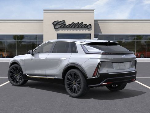 New 2026 Cadillac Lyriq Luxury w/ LPO, Bronce Accent Package RWD image 3