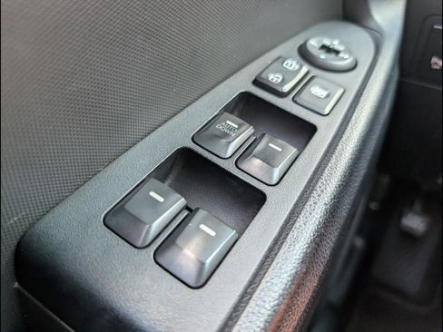Used 2012 Kia Sportage LX w/ Navigation Pkg FWD image 18