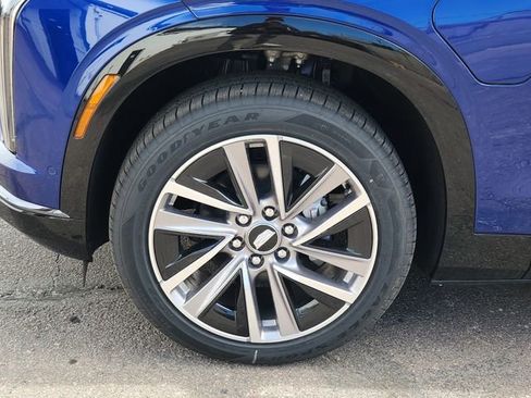 New 2026 Cadillac Vistiq Sport AWD/4WD image 25