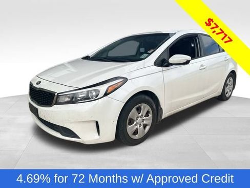 Used 2017 Kia Forte LX w/ LX Popular Package image 1