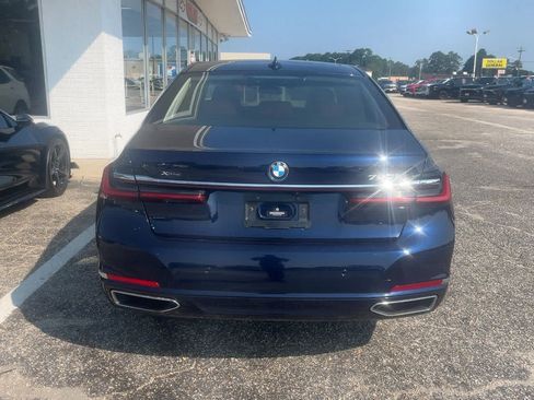Used 2020 BMW 750i xDrive w/ Executive Package AWD/4WD image 6