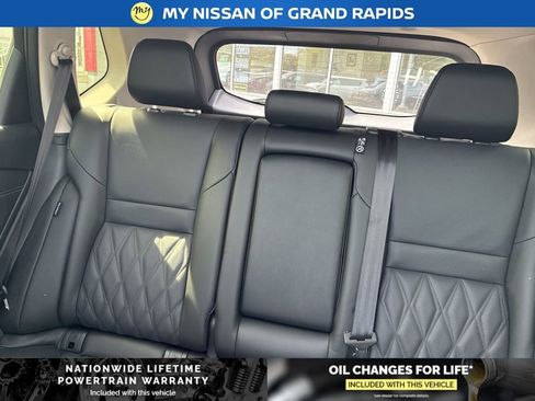 New 2026 Nissan Rogue Platinum AWD/4WD image 24