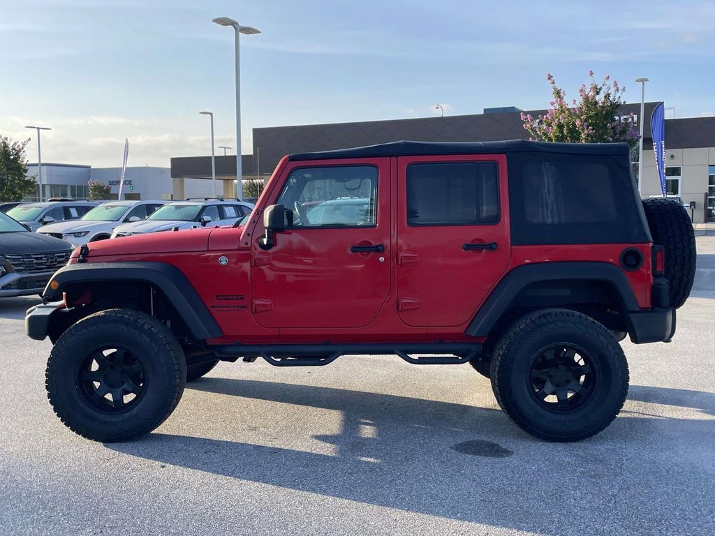 Used 2018 Jeep Wrangler Unlimited Sport S AWD/4WD image 22