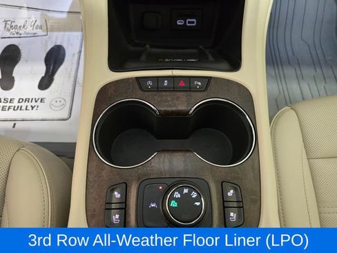 Used 2023 GMC Acadia Denali w/ Denali Ultimate Package AWD/4WD image 25