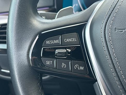 Certified 2023 BMW 530e w/ Convenience Package image 30