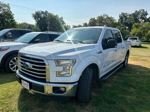 Used 2015 Ford F150 XLT w/ Equipment Group 302A Luxury RWD image 3