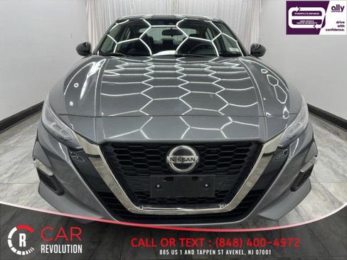 Used 2022 Nissan Altima 2.5 SR AWD/4WD image 2