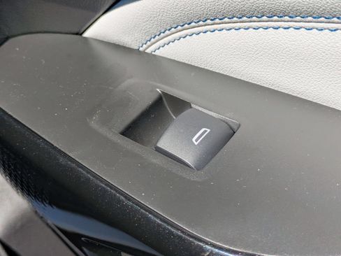 New 2026 Chevrolet Trax LT w/ Sunroof Package FWD image 33