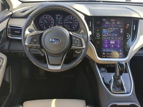 Used 2022 Subaru Outback Limited image 15