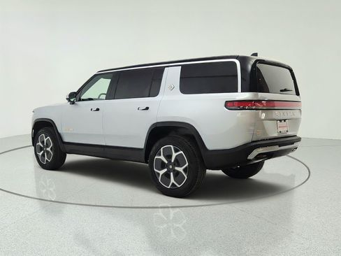 Used 2024 Rivian R1S Adventure Quad AWD/4WD image 7