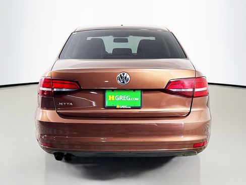 Used 2017 Volkswagen Jetta S image 7