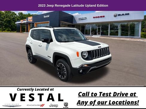 Used 2023 Jeep Renegade Latitude w/ Sun/Sound Group AWD/4WD image 1