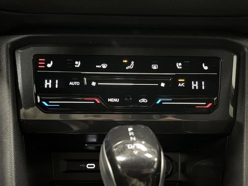 Used 2024 Volkswagen Tiguan SEL R-Line image 20