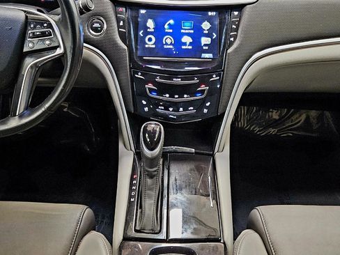 Used 2017 Cadillac XTS Luxury image 14