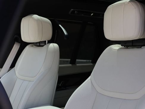 New 2026 Land Rover Range Rover SE AWD/4WD image 14