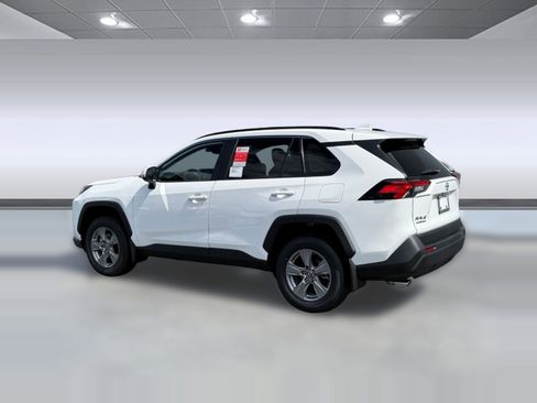 Used 2025 Toyota RAV4 XLE w/ Convenience Package image 3