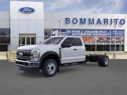 New 2026 Ford F450 XL w/ XL Chrome Package image 1