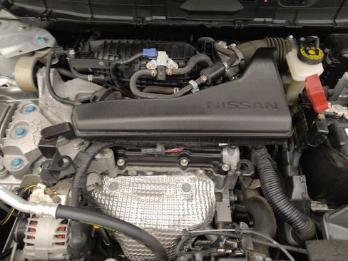 Used 2020 Nissan Rogue SV FWD image 30