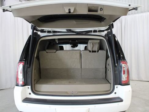 Used 2016 GMC Yukon SLT w/ Open Road Package AWD/4WD image 34