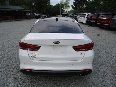 Used 2018 Kia Optima S w/ Panoramic Sunroof Package FWD image 4