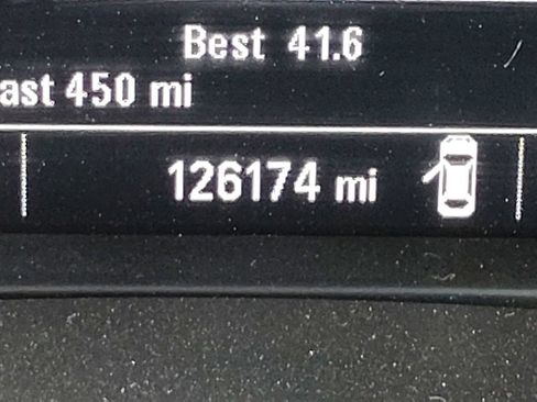 Used 2017 Chevrolet Malibu LS FWD image 28